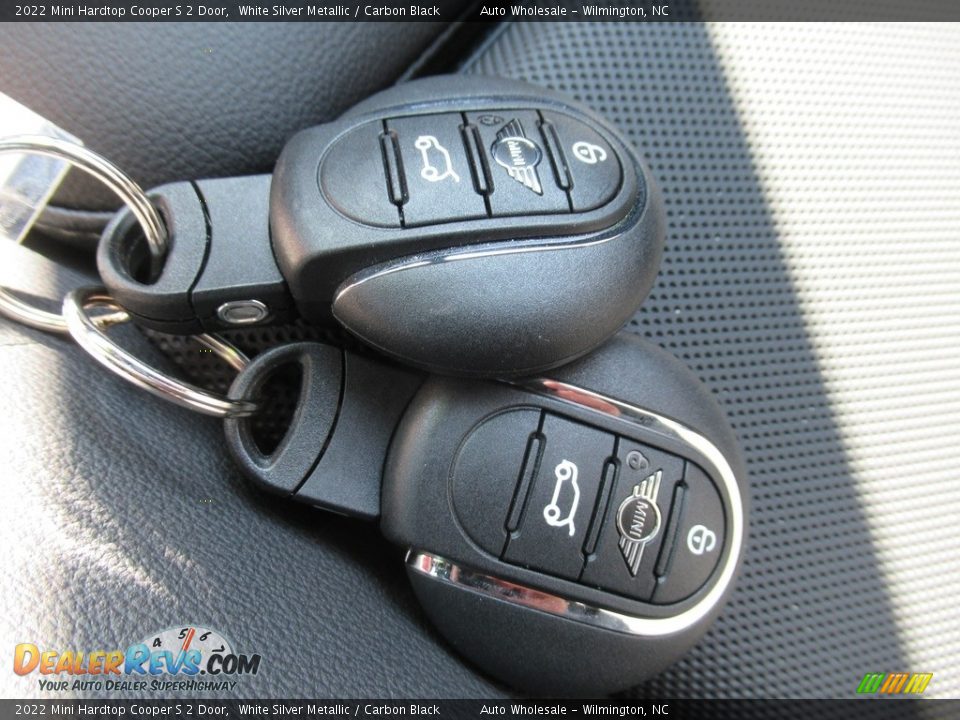 Keys of 2022 Mini Hardtop Cooper S 2 Door Photo #20