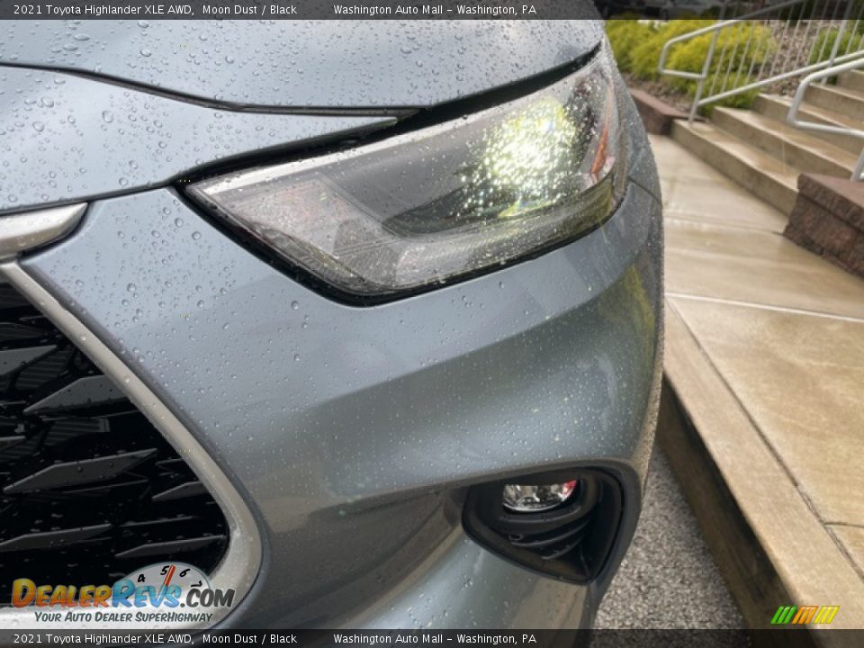 2021 Toyota Highlander XLE AWD Moon Dust / Black Photo #10