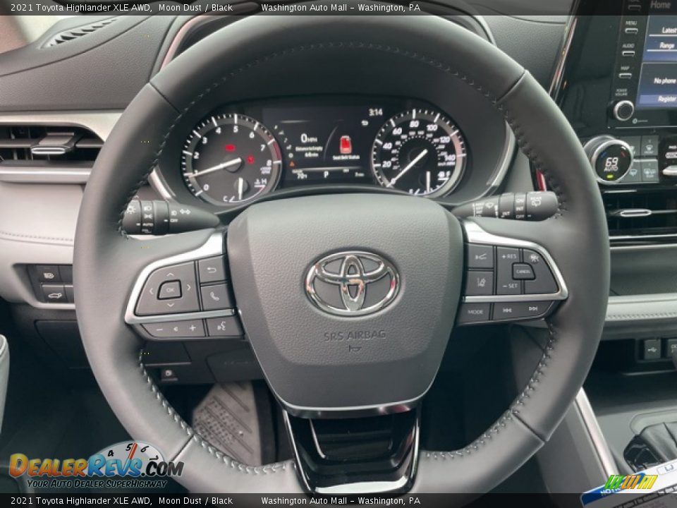 2021 Toyota Highlander XLE AWD Steering Wheel Photo #14