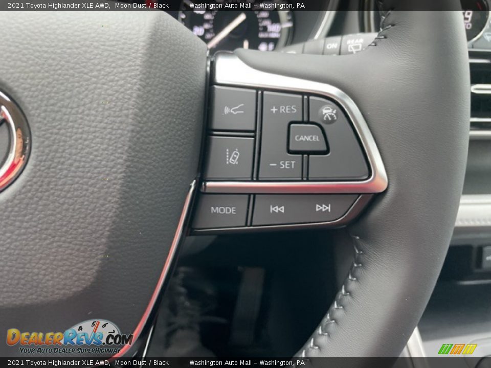 2021 Toyota Highlander XLE AWD Steering Wheel Photo #22