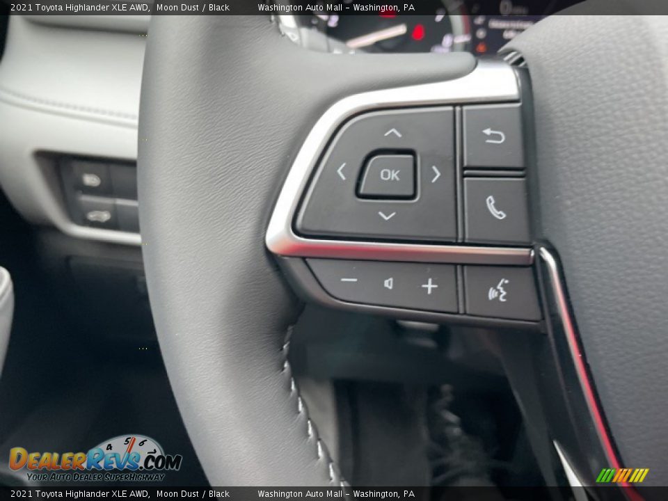 2021 Toyota Highlander XLE AWD Steering Wheel Photo #23