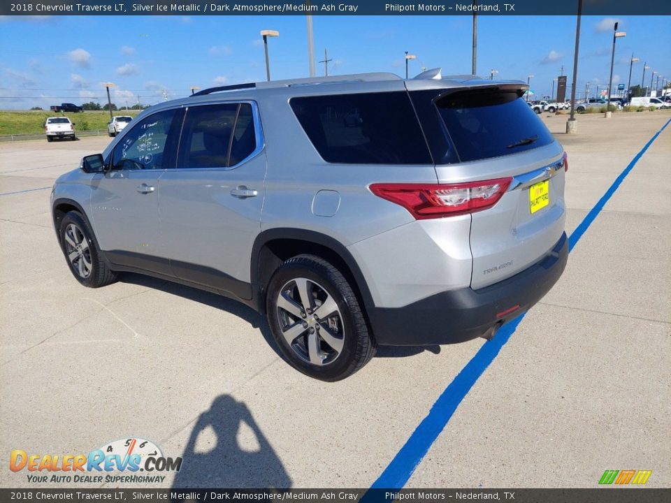 2018 Chevrolet Traverse LT Silver Ice Metallic / Dark Atmosphere/Medium Ash Gray Photo #4