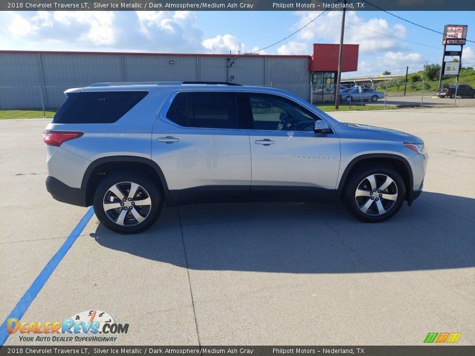 2018 Chevrolet Traverse LT Silver Ice Metallic / Dark Atmosphere/Medium Ash Gray Photo #7