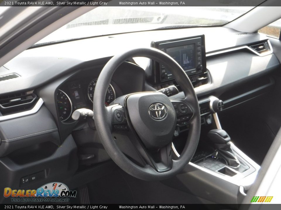 2021 Toyota RAV4 XLE AWD Silver Sky Metallic / Light Gray Photo #17