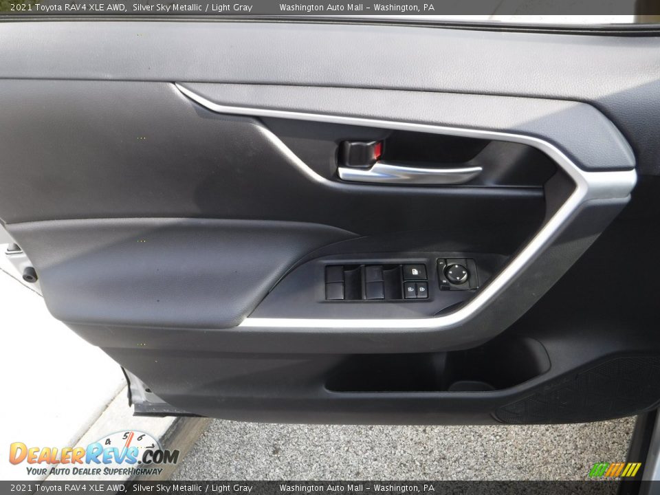 2021 Toyota RAV4 XLE AWD Silver Sky Metallic / Light Gray Photo #20