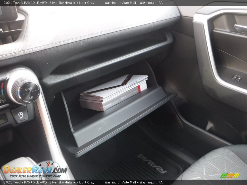2021 Toyota RAV4 XLE AWD Silver Sky Metallic / Light Gray Photo #22