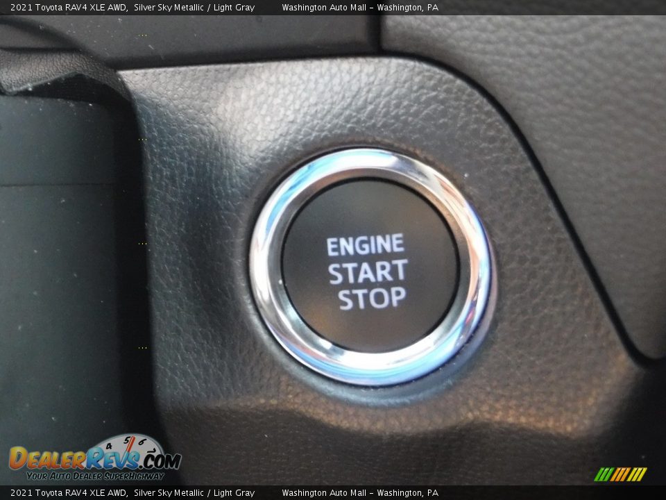 2021 Toyota RAV4 XLE AWD Silver Sky Metallic / Light Gray Photo #24