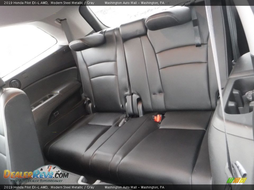 2019 Honda Pilot EX-L AWD Modern Steel Metallic / Gray Photo #30