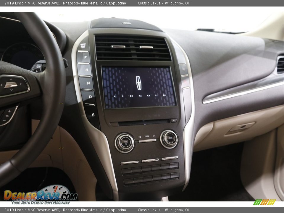 Controls of 2019 Lincoln MKC Reserve AWD Photo #10