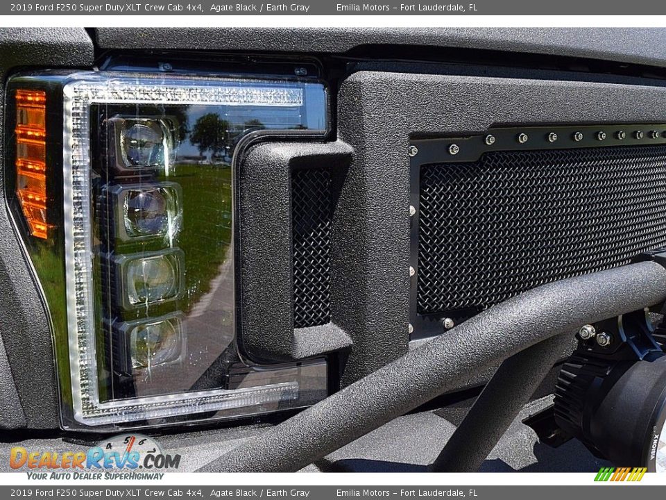 2019 Ford F250 Super Duty XLT Crew Cab 4x4 Agate Black / Earth Gray Photo #40