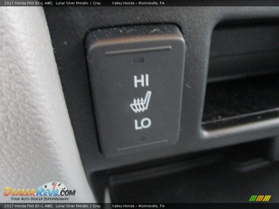 2017 Honda Pilot EX-L AWD Lunar Silver Metallic / Gray Photo #17