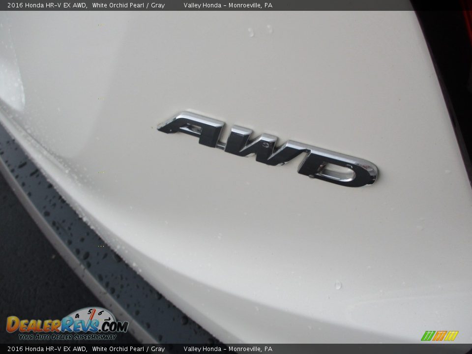 2016 Honda HR-V EX AWD White Orchid Pearl / Gray Photo #6