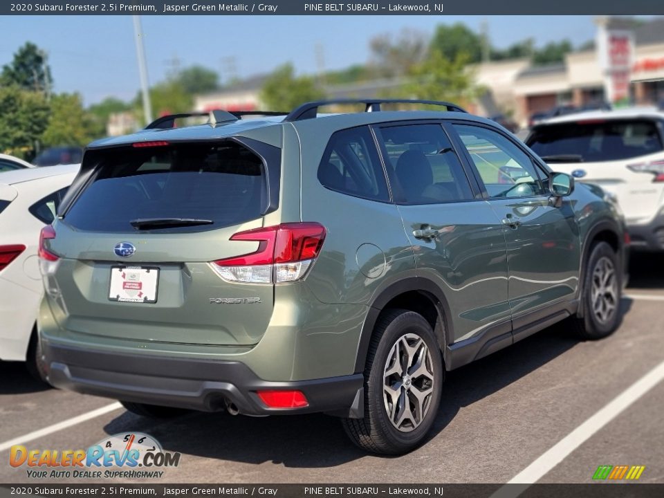 2020 Subaru Forester 2.5i Premium Jasper Green Metallic / Gray Photo #2