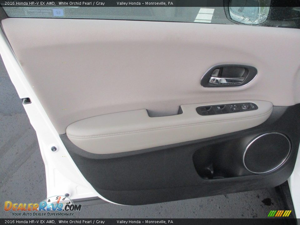 2016 Honda HR-V EX AWD White Orchid Pearl / Gray Photo #11