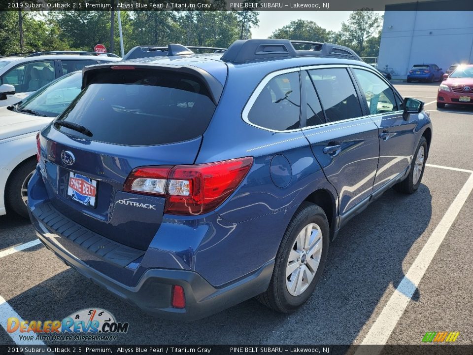 2019 Subaru Outback 2.5i Premium Abyss Blue Pearl / Titanium Gray Photo #3