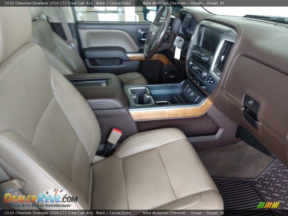 Front Seat of 2016 Chevrolet Silverado 1500 LTZ Crew Cab 4x4 Photo #20