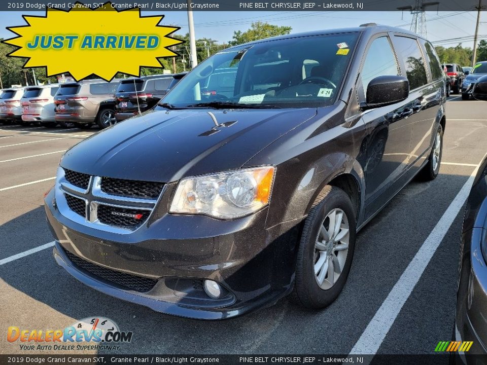 2019 Dodge Grand Caravan SXT Granite Pearl / Black/Light Graystone Photo #1