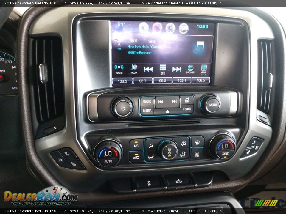 Controls of 2016 Chevrolet Silverado 1500 LTZ Crew Cab 4x4 Photo #28