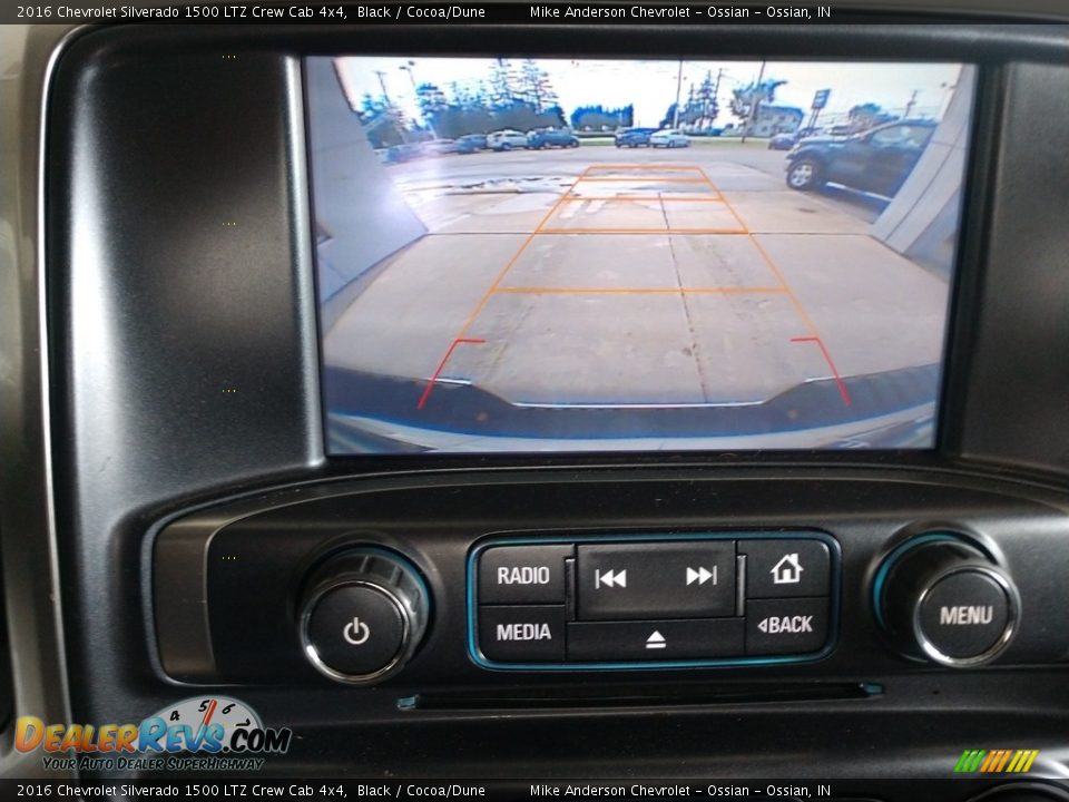 Controls of 2016 Chevrolet Silverado 1500 LTZ Crew Cab 4x4 Photo #30