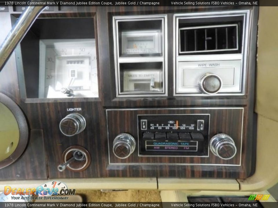 Controls of 1978 Lincoln Continental Mark V Diamond Jubilee Edition Coupe Photo #18