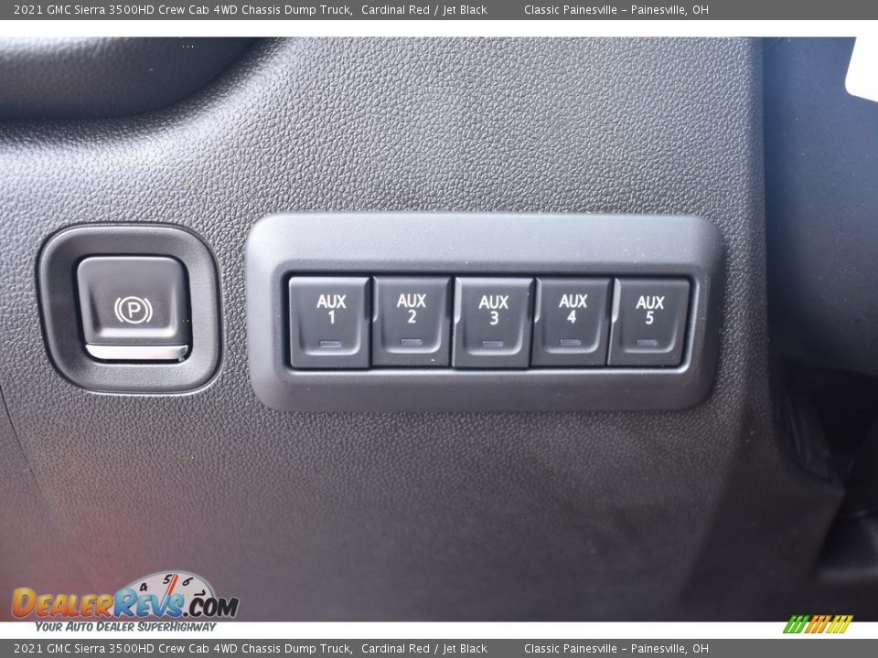 Controls of 2021 GMC Sierra 3500HD Crew Cab 4WD Chassis Dump Truck Photo #9