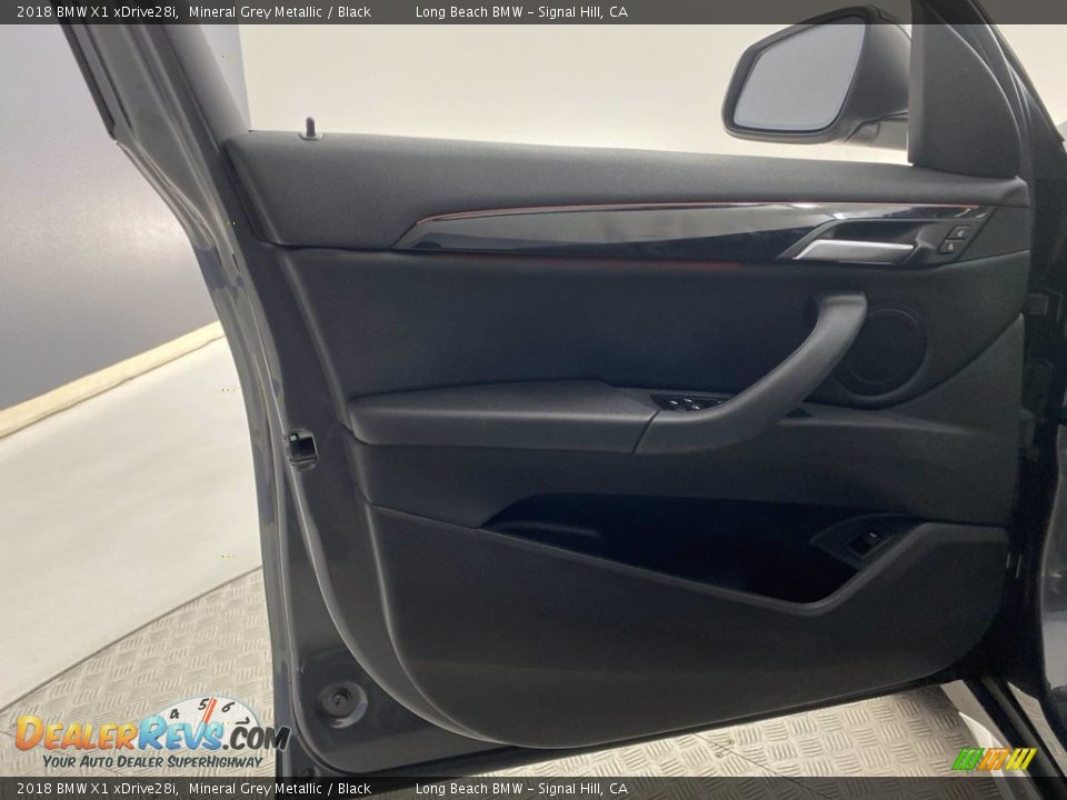 2018 BMW X1 xDrive28i Mineral Grey Metallic / Black Photo #13