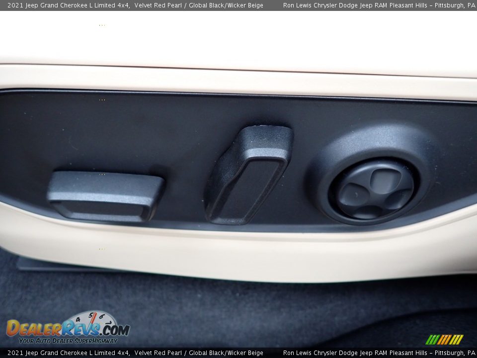 2021 Jeep Grand Cherokee L Limited 4x4 Velvet Red Pearl / Global Black/Wicker Beige Photo #16