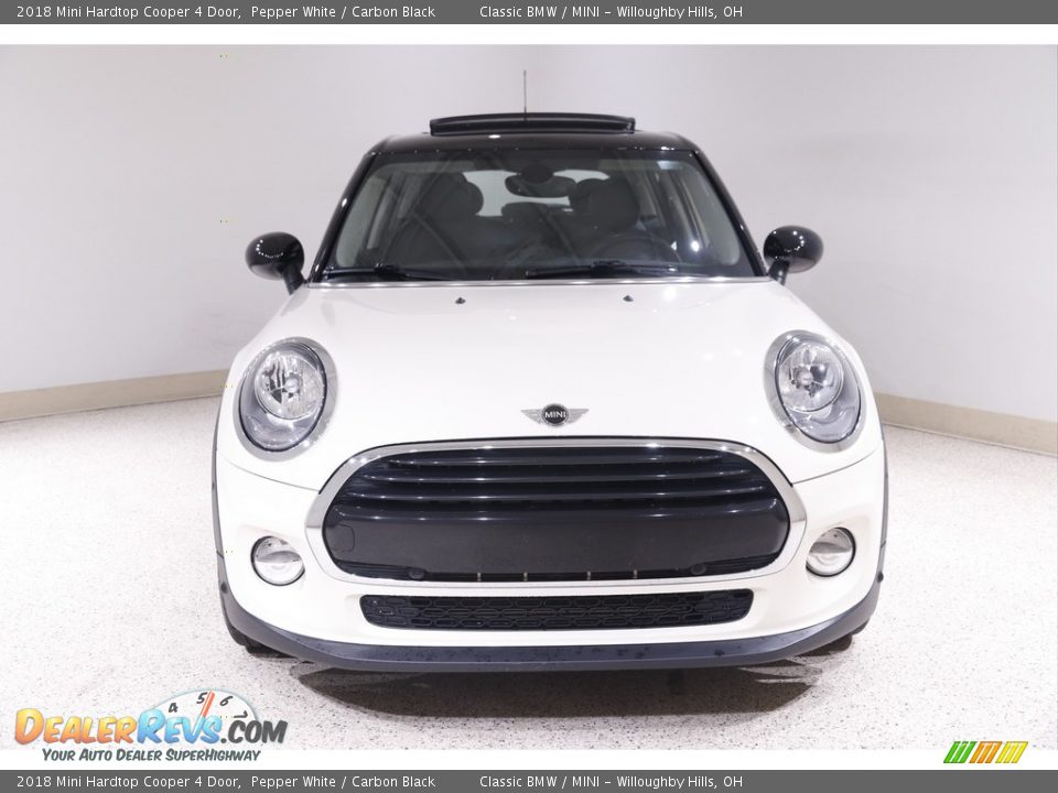 2018 Mini Hardtop Cooper 4 Door Pepper White / Carbon Black Photo #2