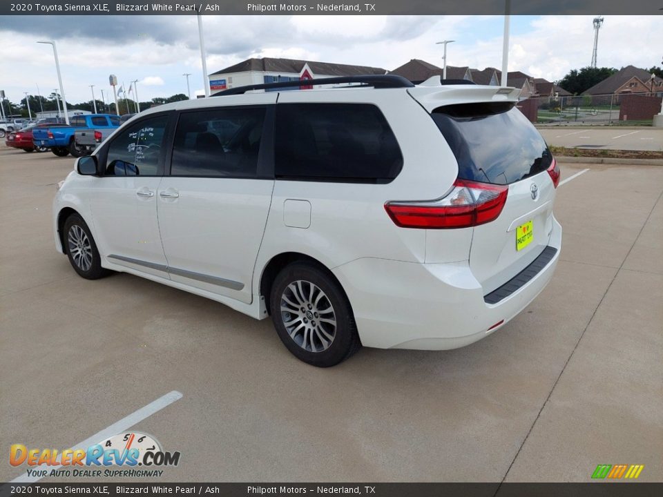 2020 Toyota Sienna XLE Blizzard White Pearl / Ash Photo #5