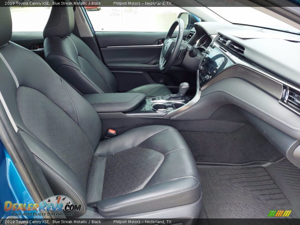 2019 Toyota Camry XSE Blue Streak Metallic / Black Photo #28