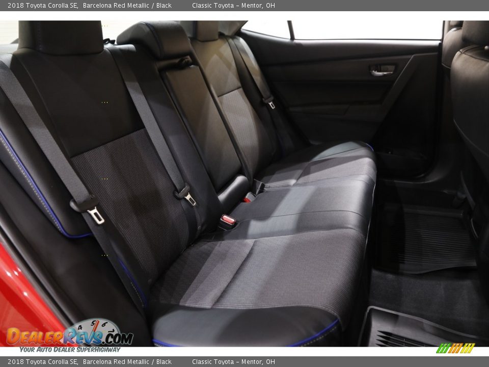 2018 Toyota Corolla SE Barcelona Red Metallic / Black Photo #14
