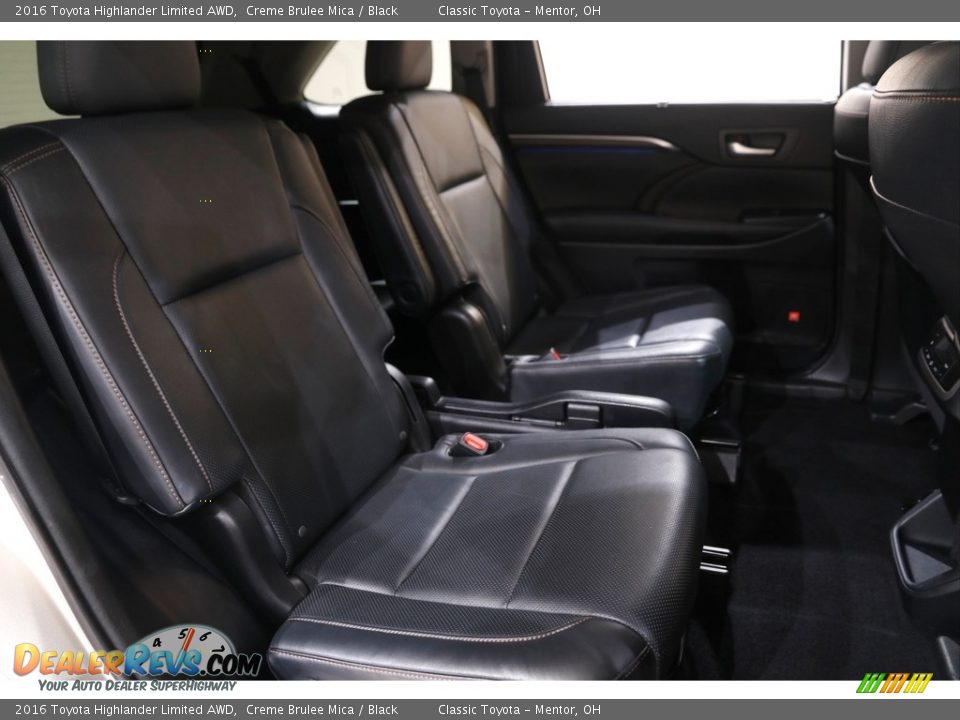 2016 Toyota Highlander Limited AWD Creme Brulee Mica / Black Photo #17