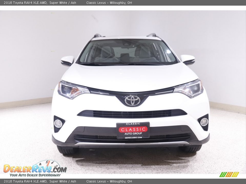 2018 Toyota RAV4 XLE AWD Super White / Ash Photo #2