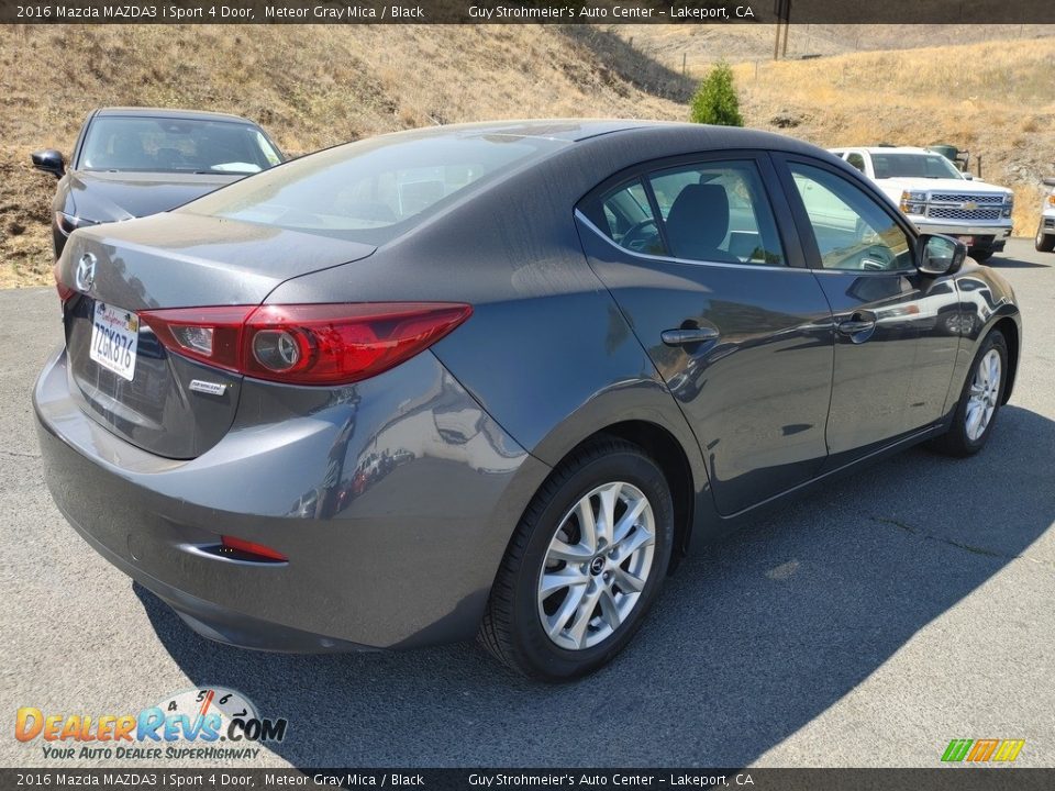 2016 Mazda MAZDA3 i Sport 4 Door Meteor Gray Mica / Black Photo #4