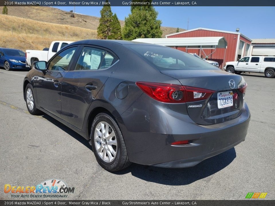 2016 Mazda MAZDA3 i Sport 4 Door Meteor Gray Mica / Black Photo #6