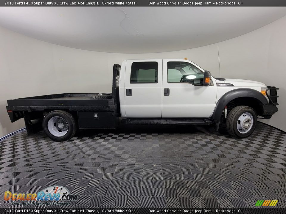 2013 Ford F450 Super Duty XL Crew Cab 4x4 Chassis Oxford White / Steel Photo #9