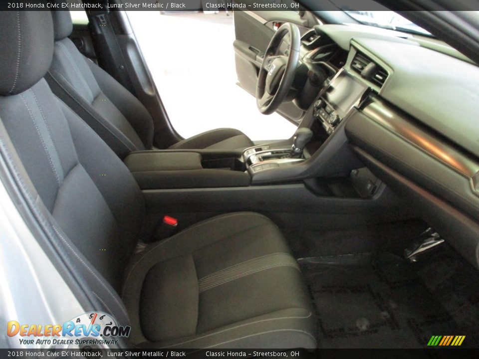 2018 Honda Civic EX Hatchback Lunar Silver Metallic / Black Photo #16