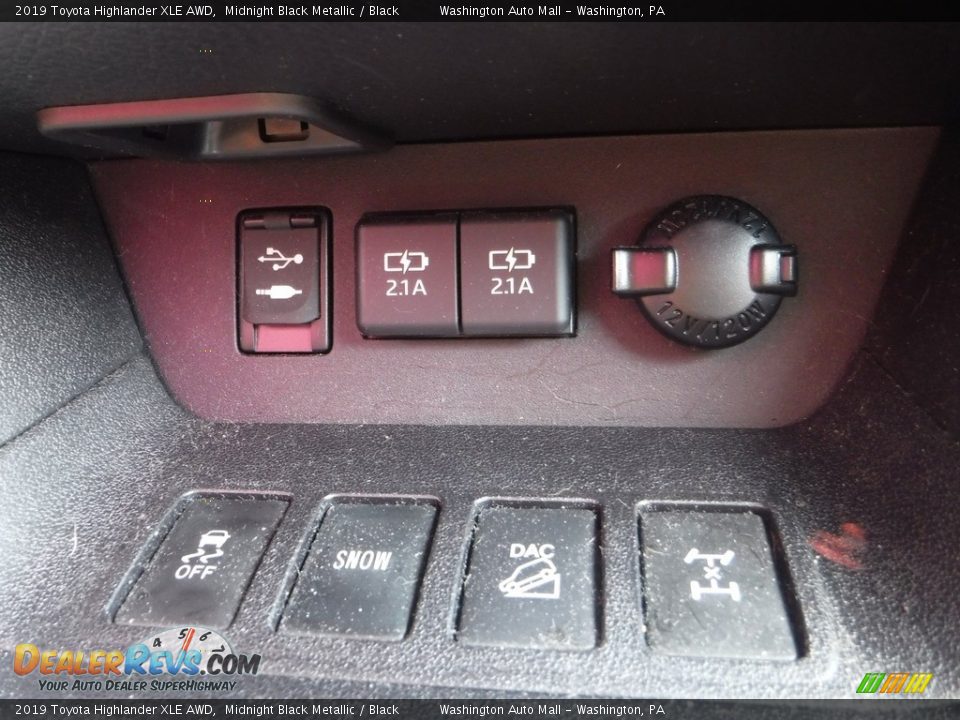 2019 Toyota Highlander XLE AWD Midnight Black Metallic / Black Photo #25