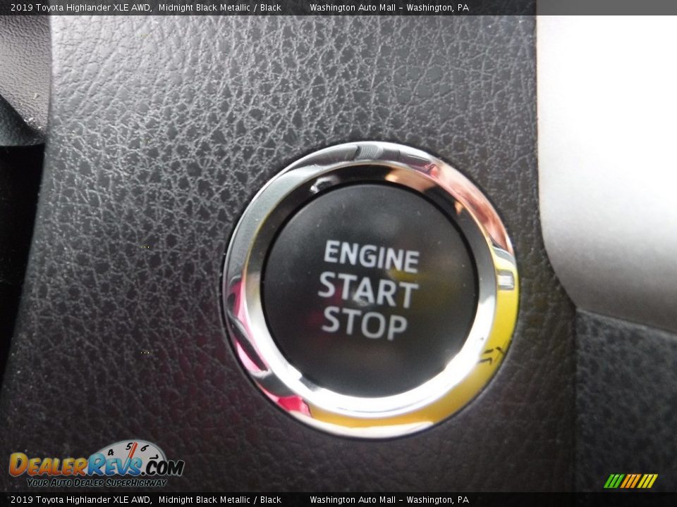 2019 Toyota Highlander XLE AWD Midnight Black Metallic / Black Photo #30