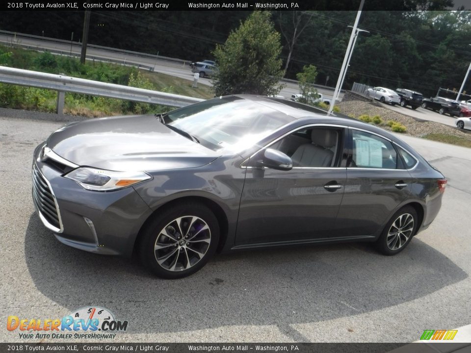 2018 Toyota Avalon XLE Cosmic Gray Mica / Light Gray Photo #13