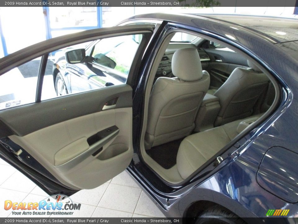 2009 Honda Accord EX-L Sedan Royal Blue Pearl / Gray Photo #18