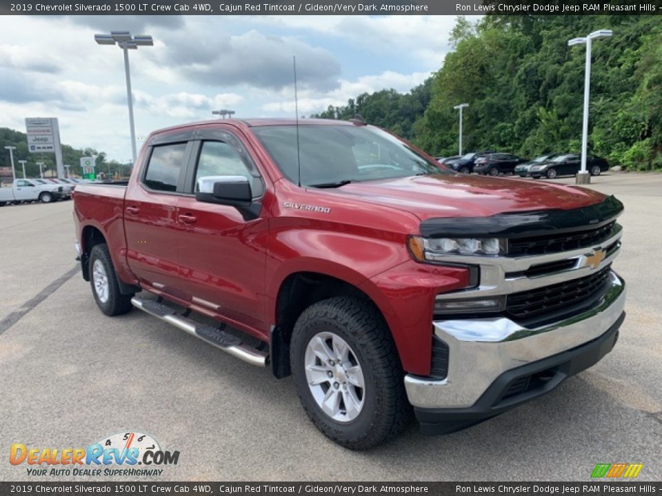 2019 Chevrolet Silverado 1500 LT Crew Cab 4WD Cajun Red Tintcoat / Gideon/Very Dark Atmosphere Photo #3