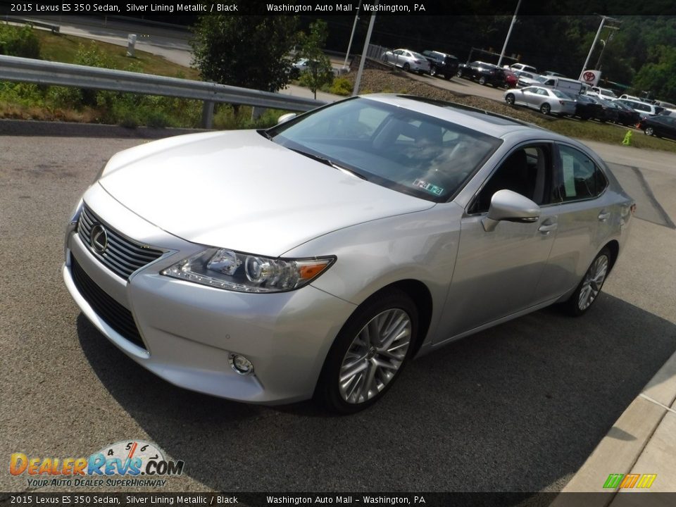 Front 3/4 View of 2015 Lexus ES 350 Sedan Photo #13