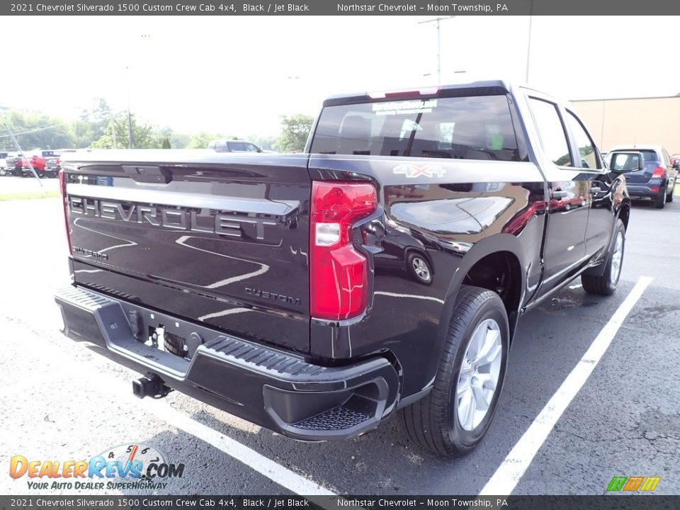 2021 Chevrolet Silverado 1500 Custom Crew Cab 4x4 Black / Jet Black Photo #5