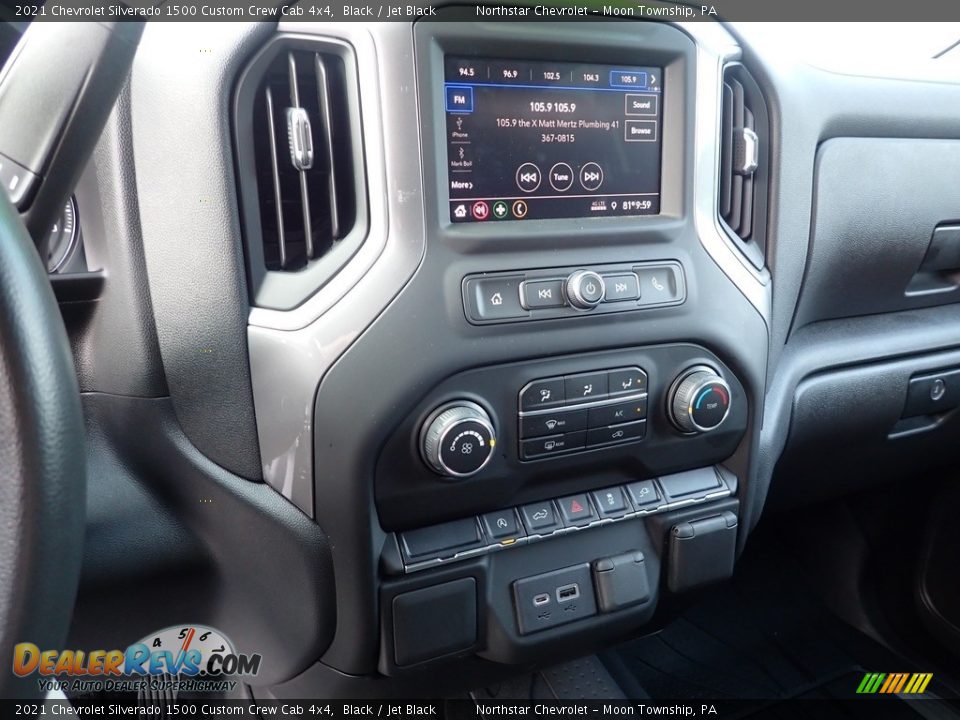 Controls of 2021 Chevrolet Silverado 1500 Custom Crew Cab 4x4 Photo #16