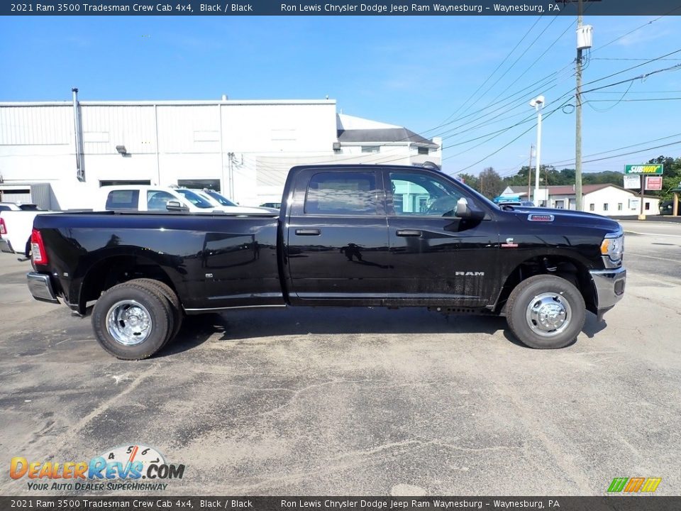 2021 Ram 3500 Tradesman Crew Cab 4x4 Black / Black Photo #7