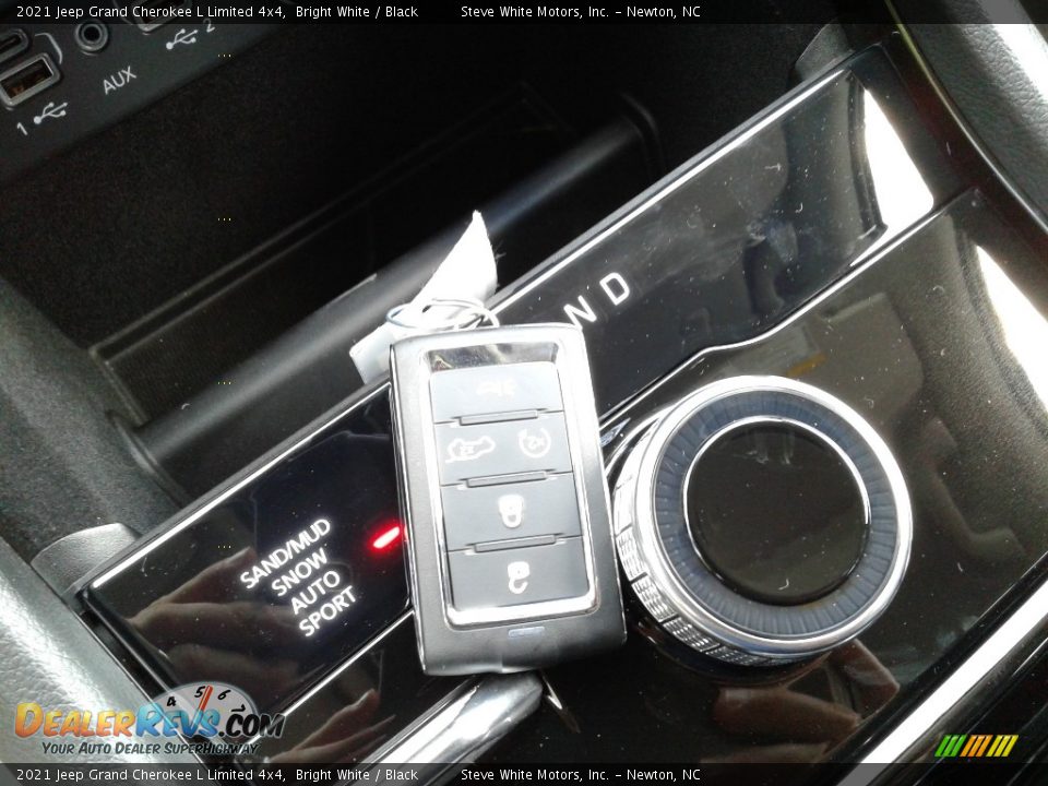 2021 Jeep Grand Cherokee L Limited 4x4 Bright White / Black Photo #32