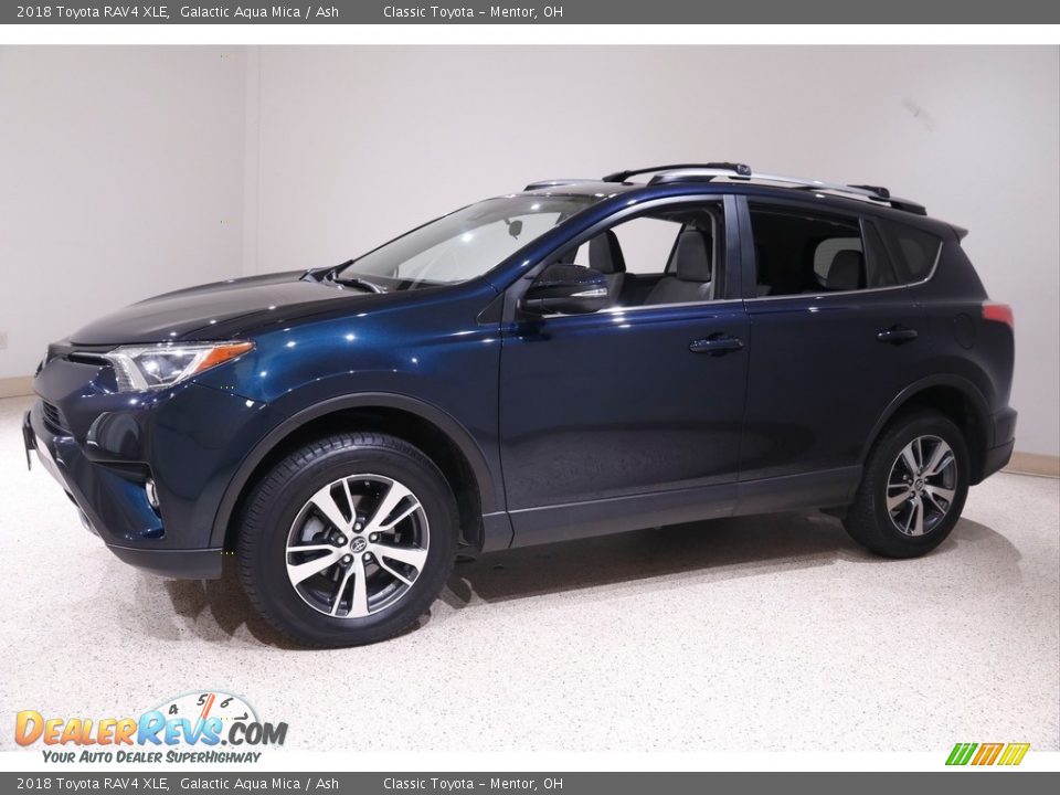 2018 Toyota RAV4 XLE Galactic Aqua Mica / Ash Photo #3