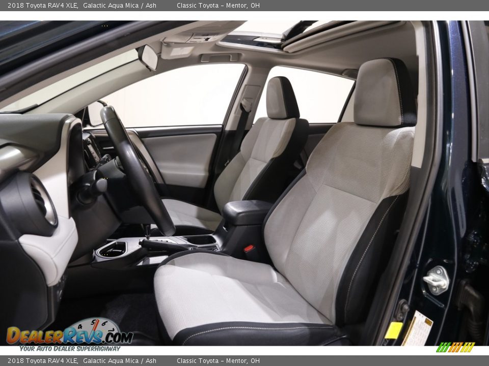 2018 Toyota RAV4 XLE Galactic Aqua Mica / Ash Photo #5