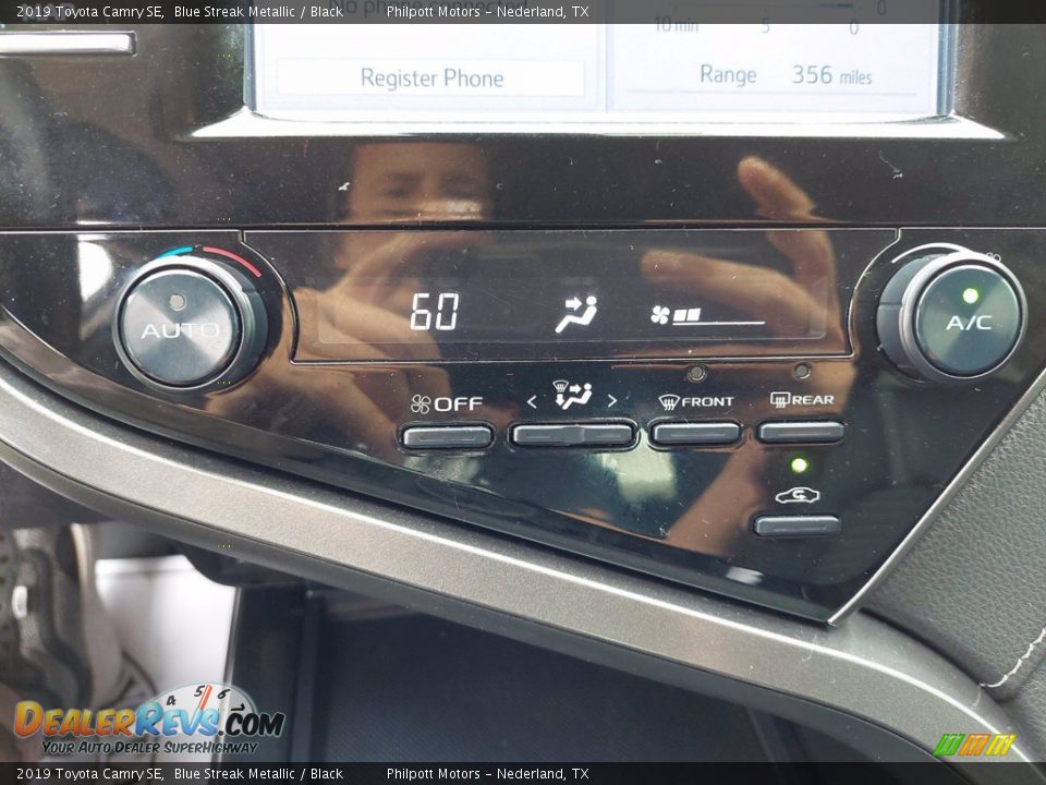2019 Toyota Camry SE Blue Streak Metallic / Black Photo #21